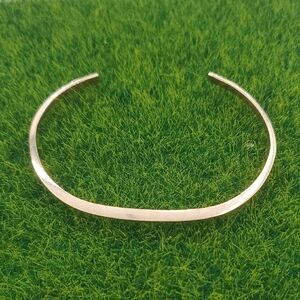 Avon Elegant Gold-Toned Women's‎ Bracelet B3006